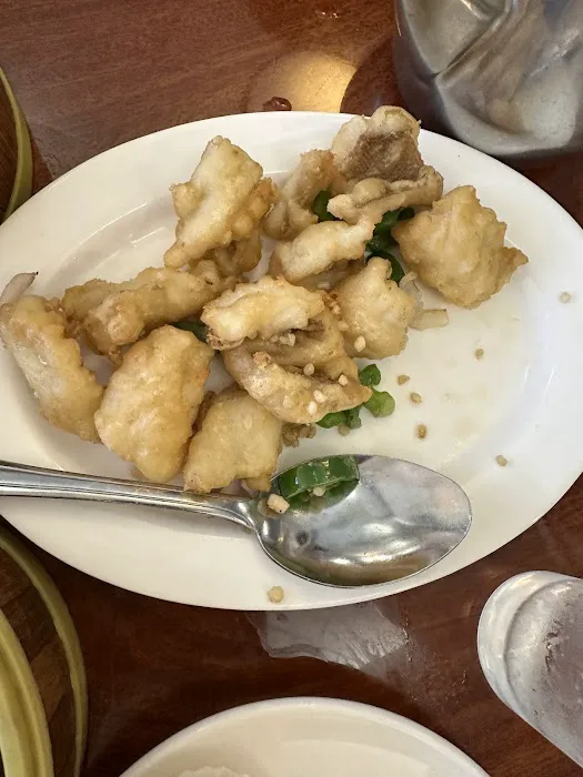 East Lake Chinese Restaurant and Dim Sum (東湖海鮮酒家) 9