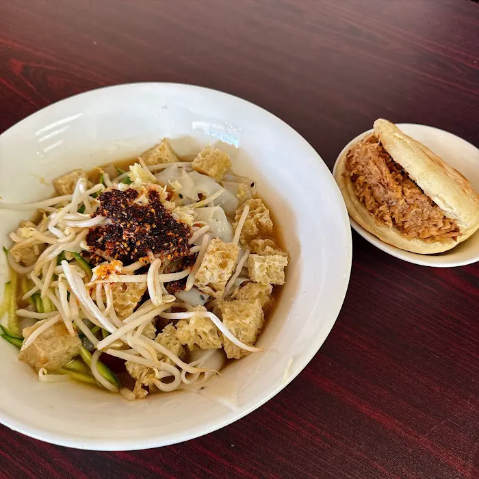 Taste China & Hawaiian BBQ 2