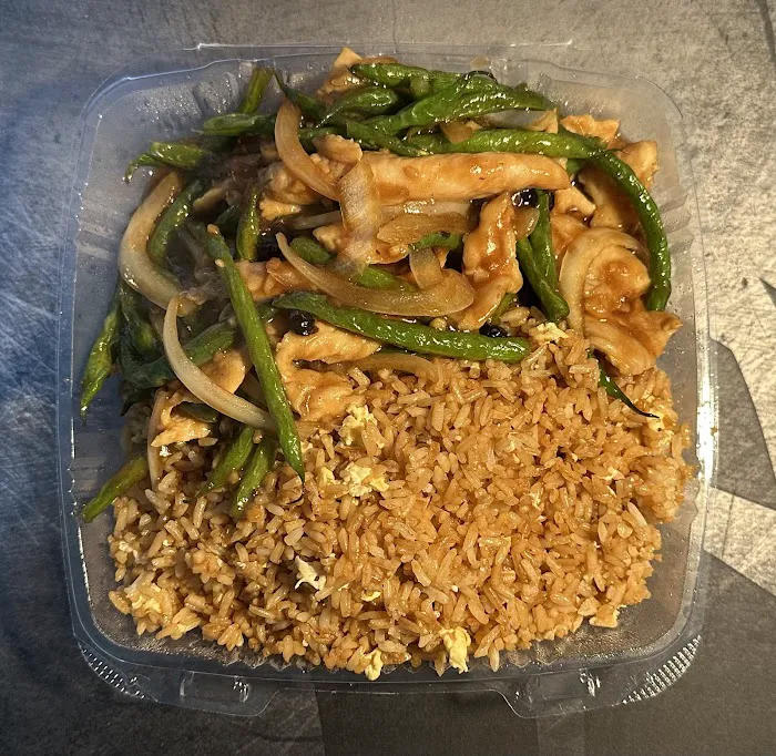 Eastern Winds Chinese Restaurant 9