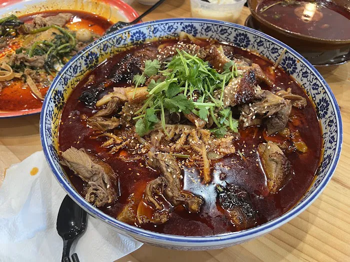 Old Street Chengpan Malatang 老街称盘麻辣烫 6