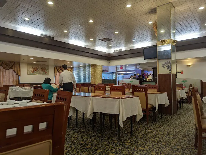 Fu Lam Moon Restaurant 6