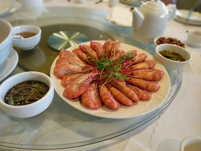 Tin's Teapot Bistro 3