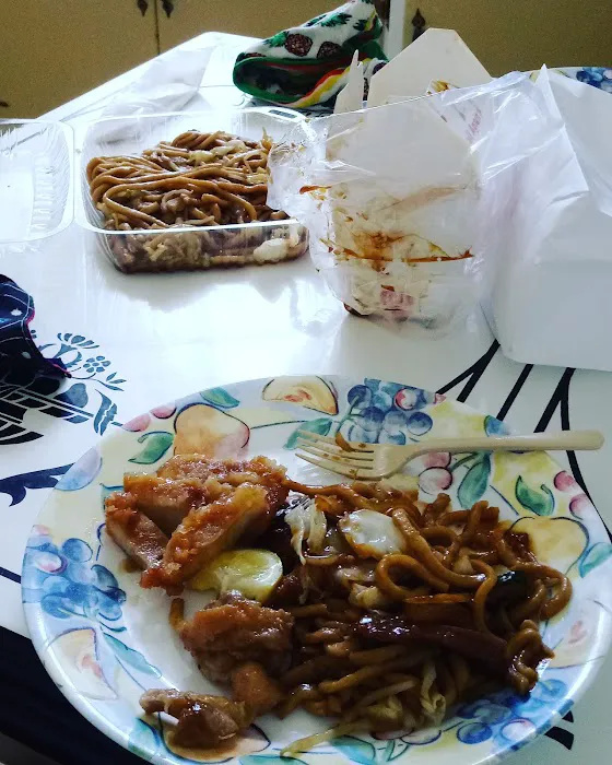 Gim's Chinese Kitchen 3