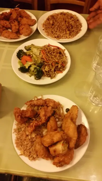 Yang Chow Restaurant 8