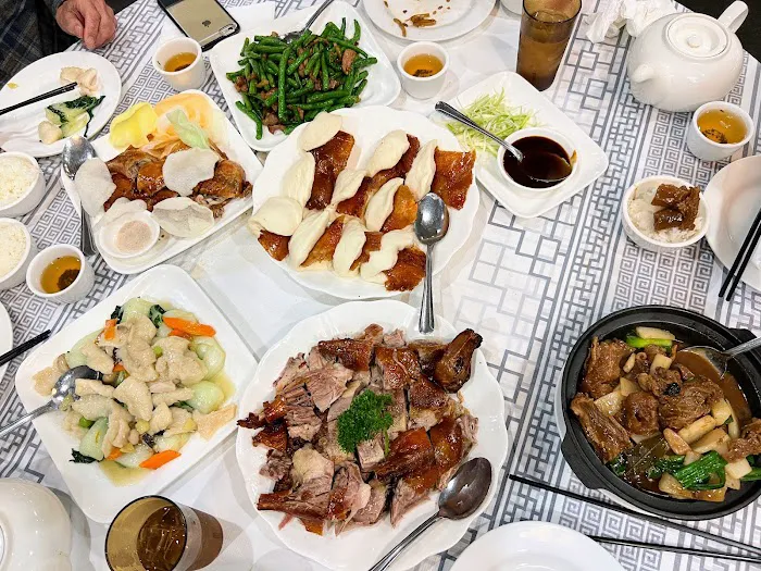 East Ocean Seafood Restaurant 9