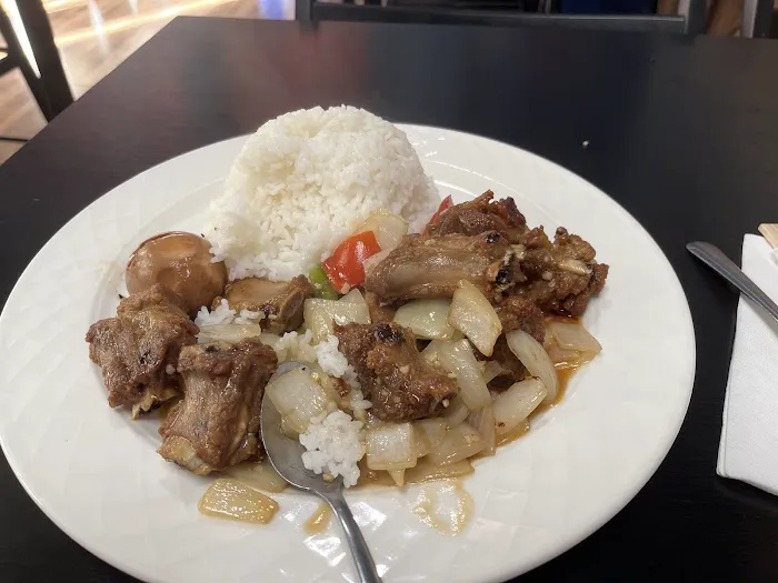 Camille Restaurant 7