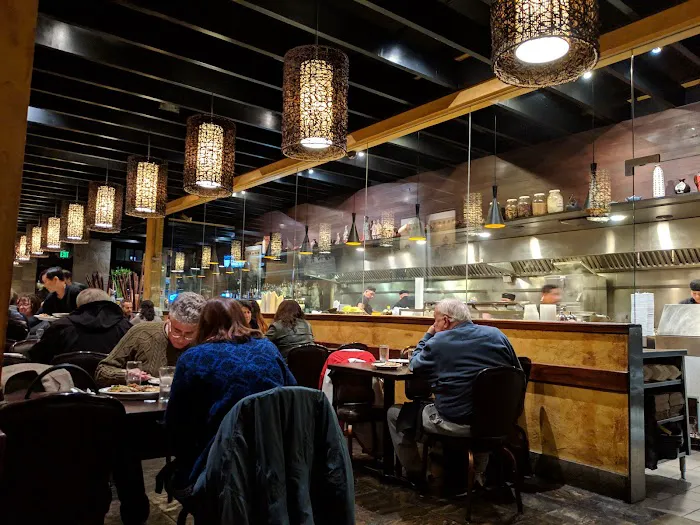 Kirin Chinese Restaurant And Cocktail Bar 9