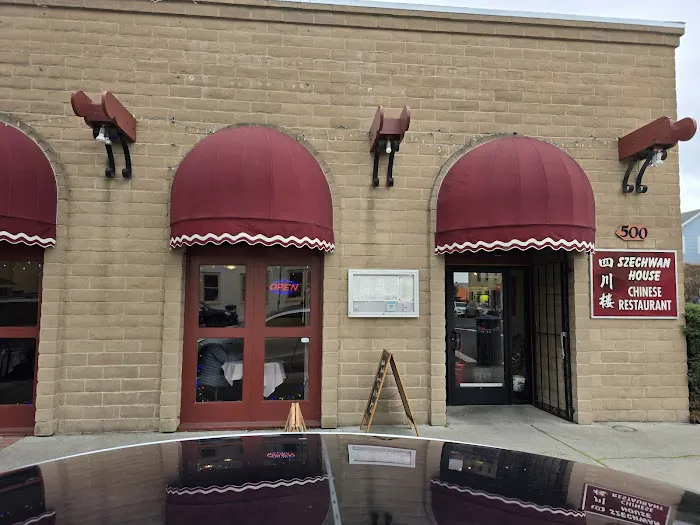 Szechwan House 8