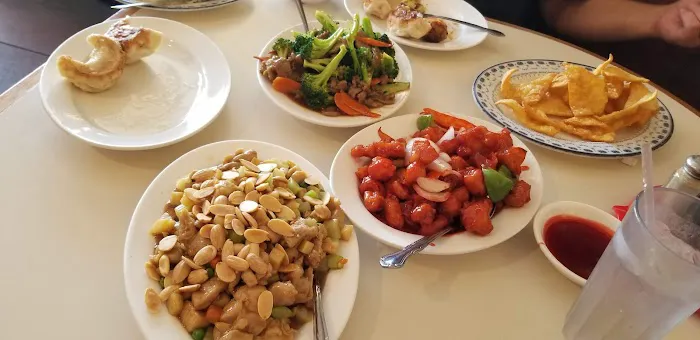 WAH SING CHINESE RESTAURANT 3