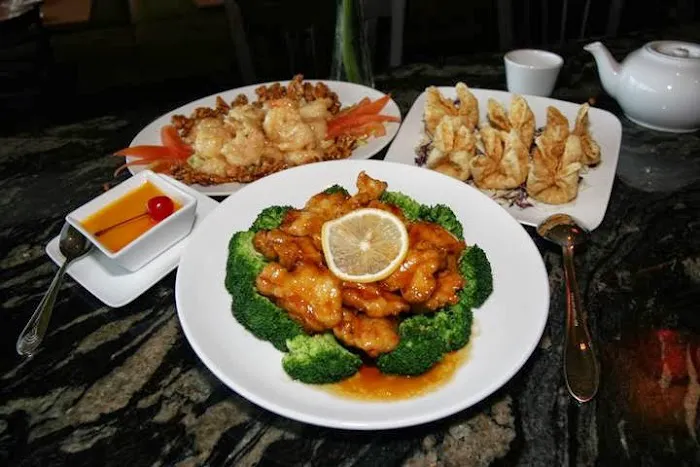 Yan's China Bistro & Bar 3