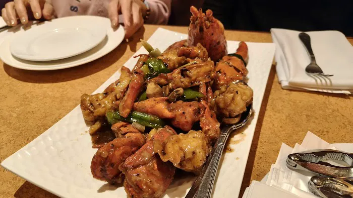 Yan's China Bistro & Bar 1