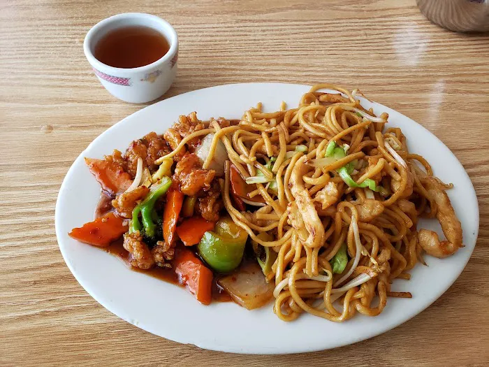 Golden Spring Mandarin Cuisine 3