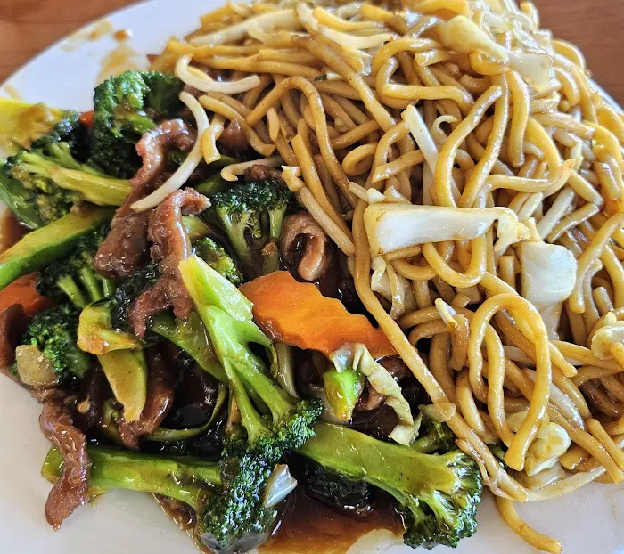 Chef Chen's Chinese Restaurant 5