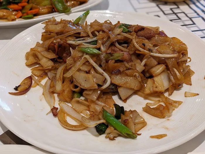 Ping's Chinese Cuisine 4