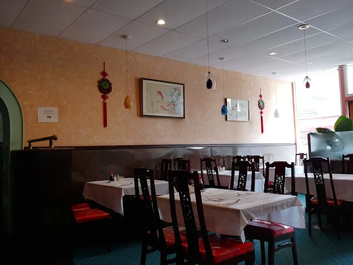 Uncle Wing's Restaurant 6