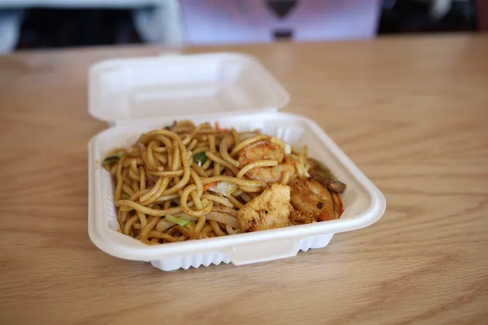 Amazing Wok Chinese Cuisine 6