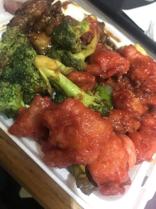 E & G Chinese Cuisine 8