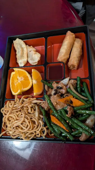 Ming's Restaurant 8