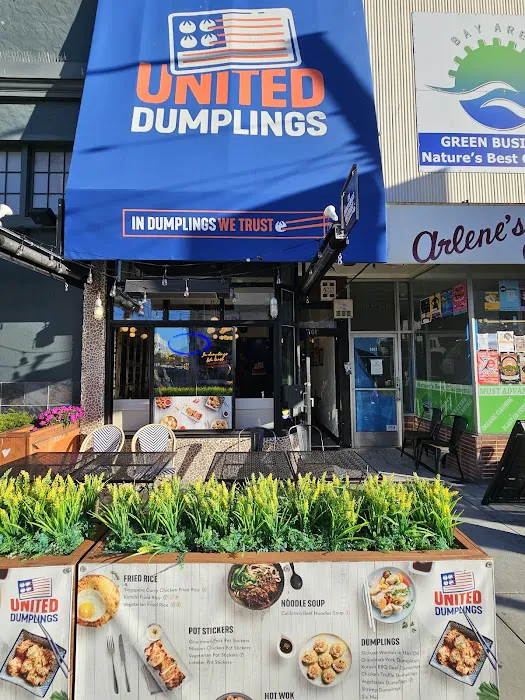 United Dumplings 9
