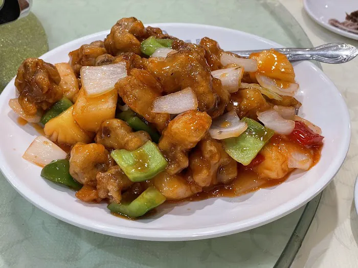 L H Restaurant(联兴烧腊) 1