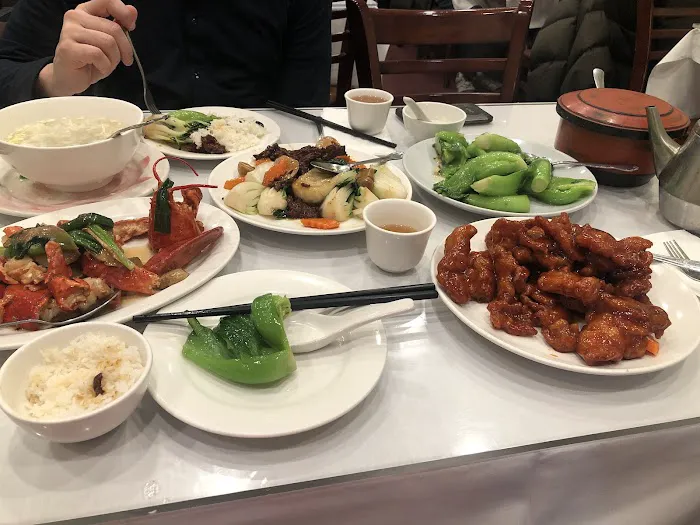 Golden Horse Restaurant 9