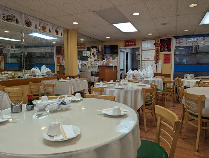 Emperor Palace Restaurant 10