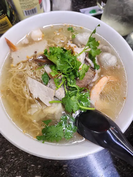 Lam Hoa Thuan 4