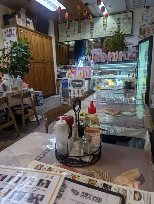 Metro Hong Kong Dessert and Milk Tea 5