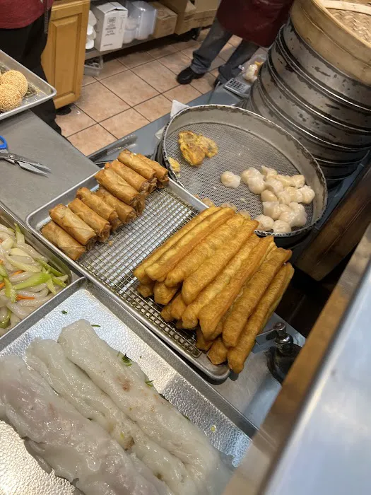 Yummy Dim Sum & Fast Food 10