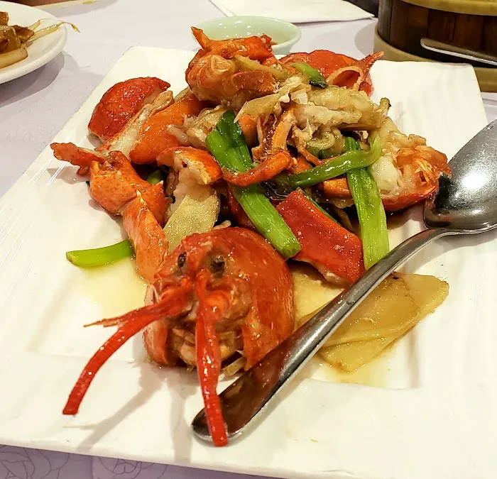 Golden Dragon Restaurant 6