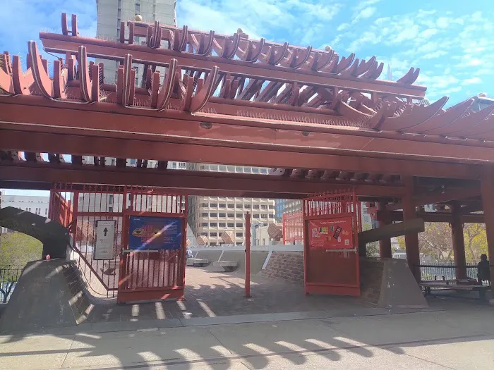 Golden Dragon Restaurant 3