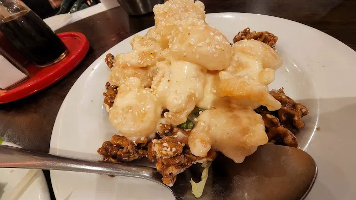 Golden Dragon Restaurant 9