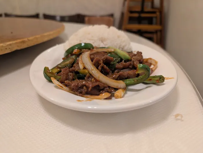 New Woey Loy Goey Restaurant 6