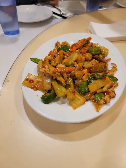 New Woey Loy Goey Restaurant 10