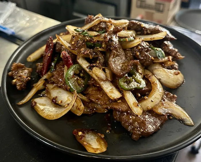 HULU WA CHINA BISTRO 1