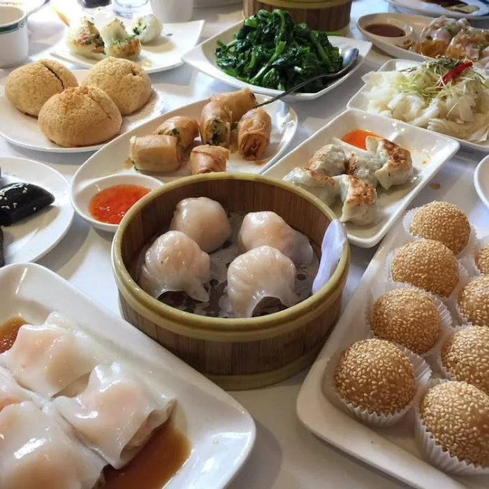 HK Lounge Bistro 3