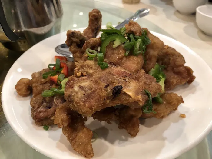Fung Wong SF 10