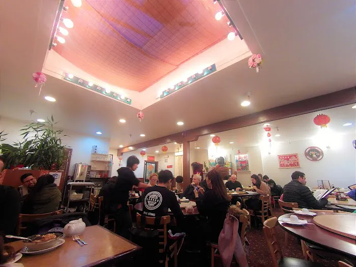 Hong Kong Clay Pot Restaurant 5