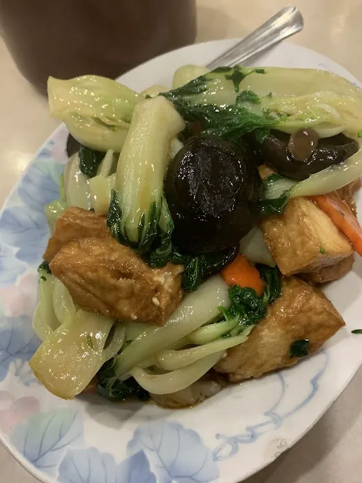 Ming's Diner 5
