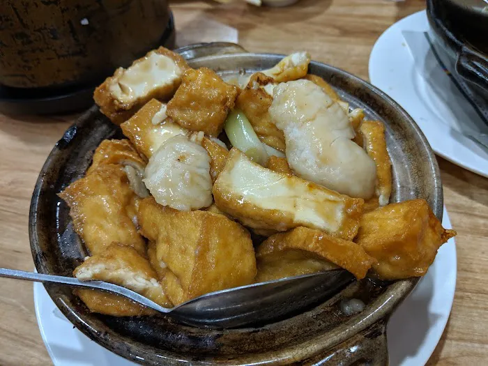 Ming's Diner 8