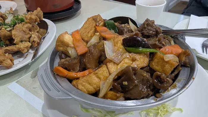 Chang's Kitchen Restaurant 2