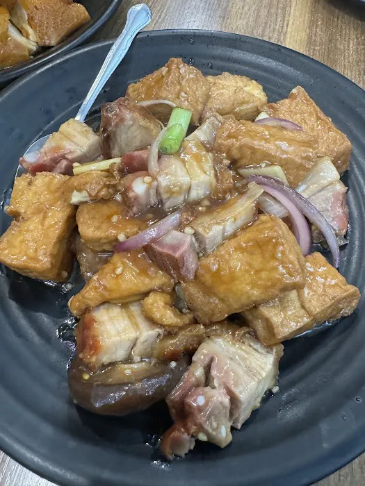 Win's Restaurant 8