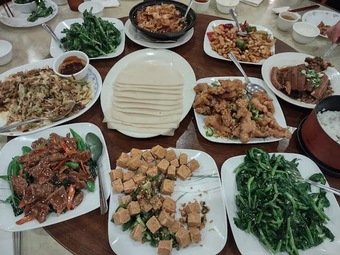 Szechuan Taste Restaurant 长江 6