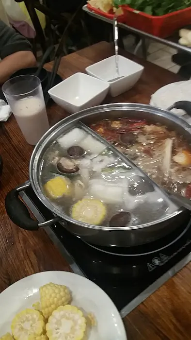 Hong Kong BBQ Restaurant 7