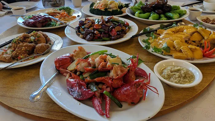 Golden Coast Restaurant 3