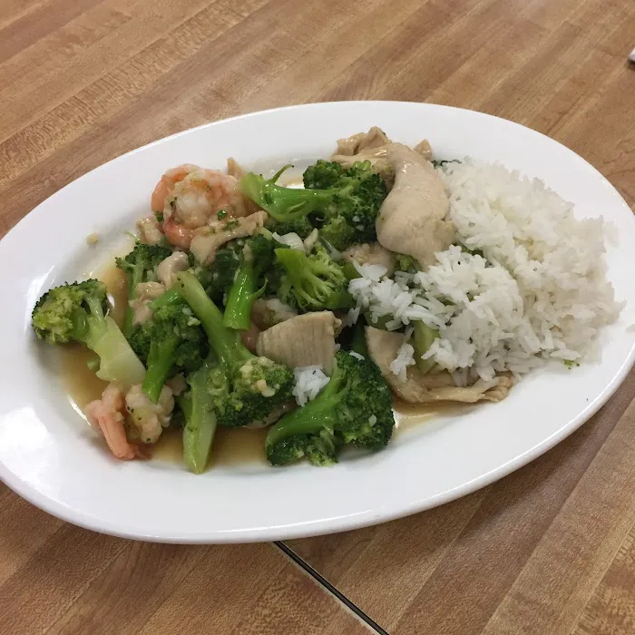 Golden China Restaurant 7