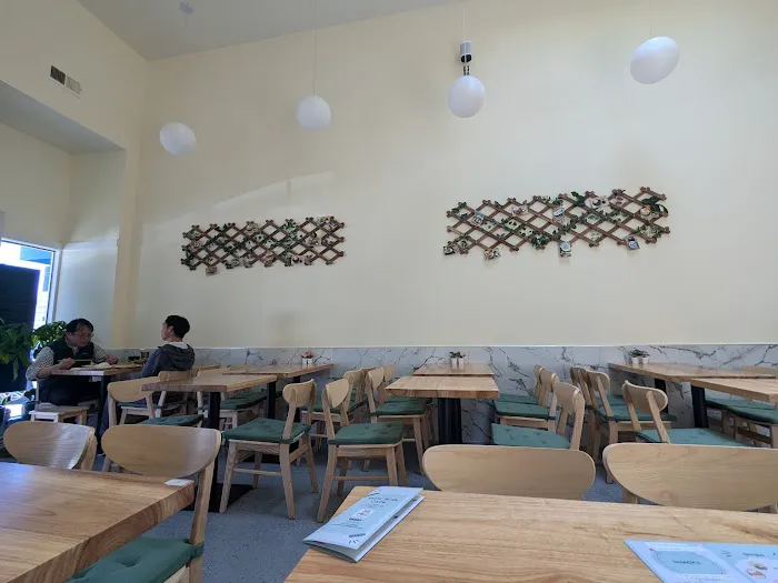 Snow Bliss Cafe 10