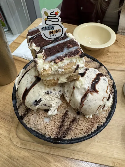 Snow Bliss Cafe 6