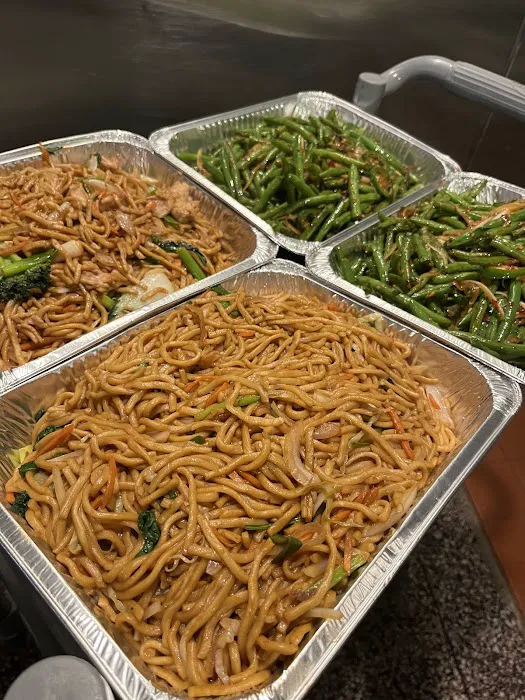 Tsing's Chinese Restaurant 8