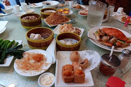 Hung To Seafood Restaurant